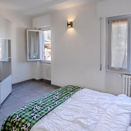 דירה Oscar אינטרה