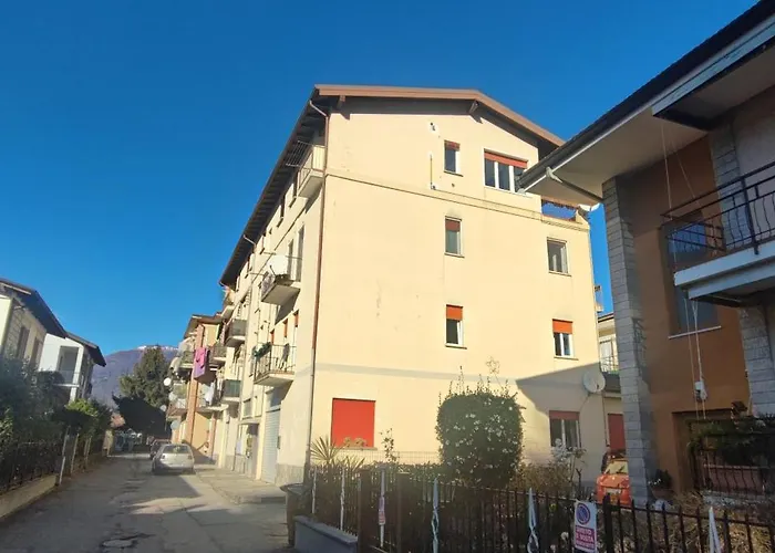 Apartment Oscar Intra