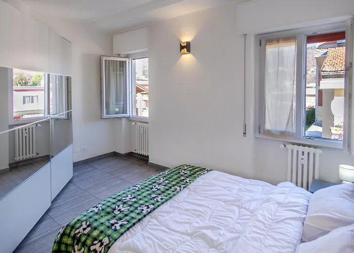 Apartment Oscar Intra